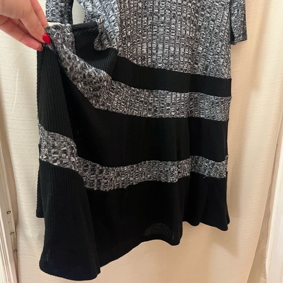 🔴 Westport Black and Grey Long Sleeve Dress Size Large Petite - Picture 2 of 8